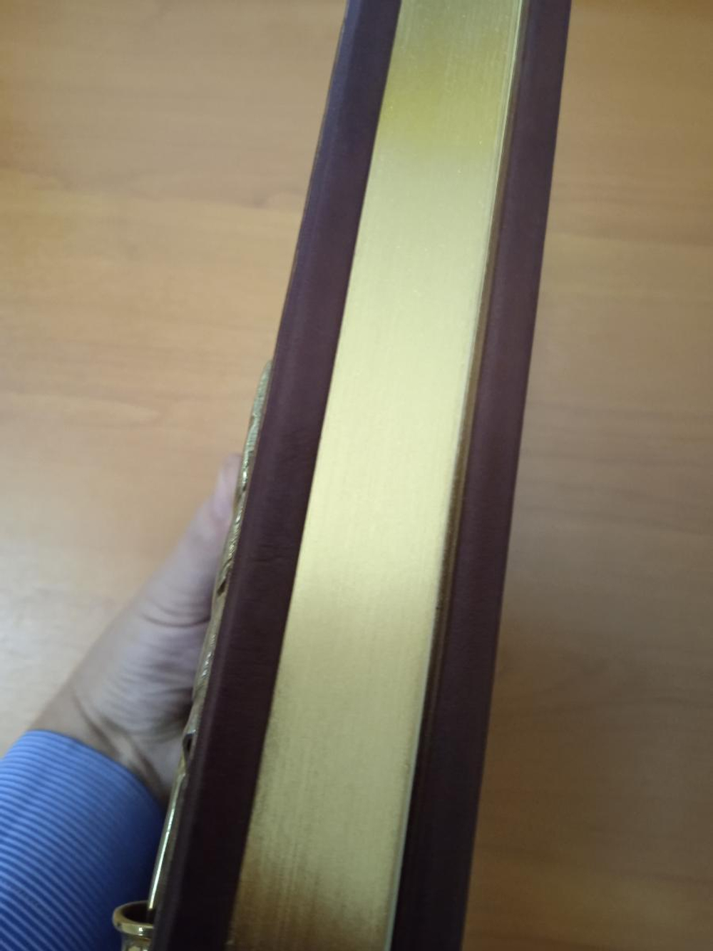 "Семейная летопись" Родословная книга в кожаном переплете