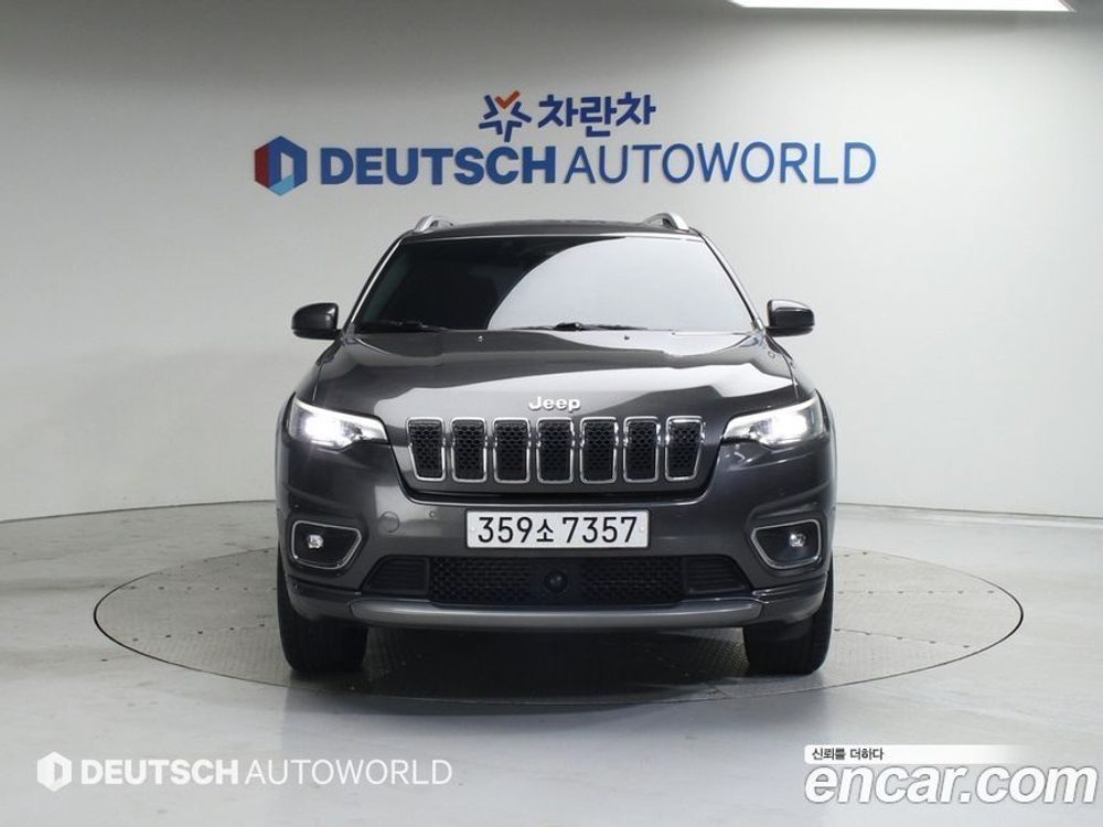 Jeep Cherokee (KL) 2.2 Дизель Overland 4WD (11.2019)