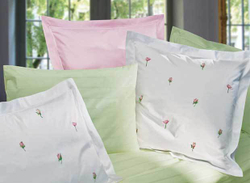 Наволочка 50х75 Christian Fischbacher Luxury Nights Rose 716 Швейцария