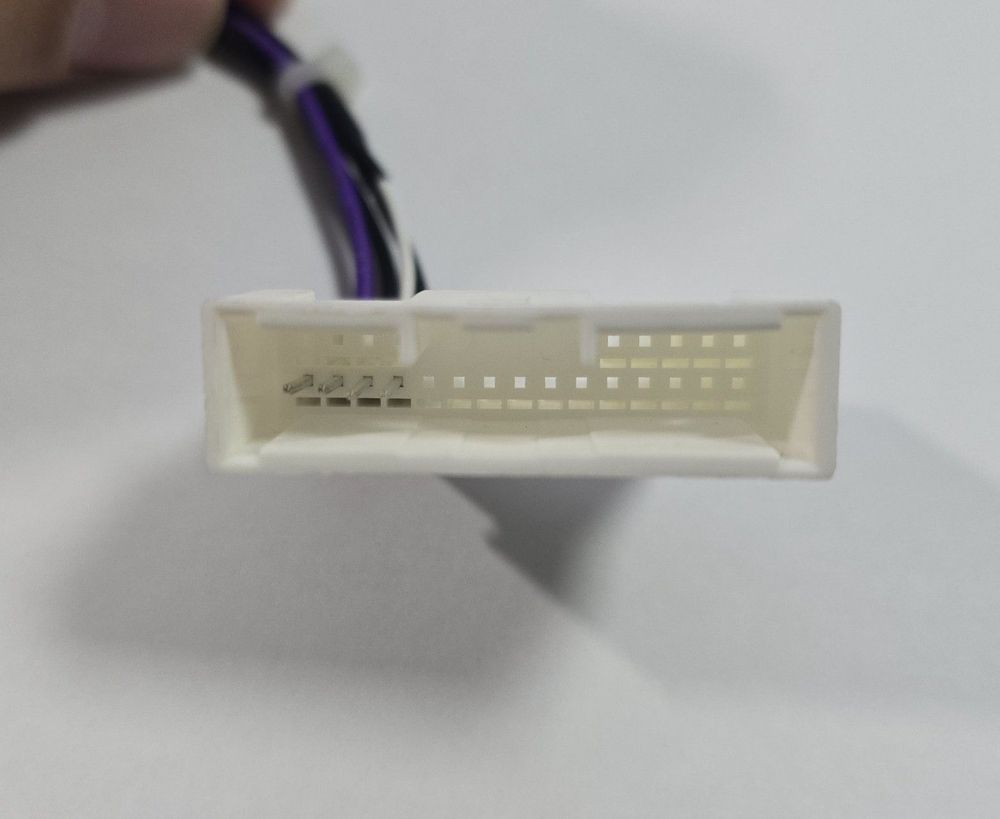 переходник штатной камеры автомобиля Toyota 24pin