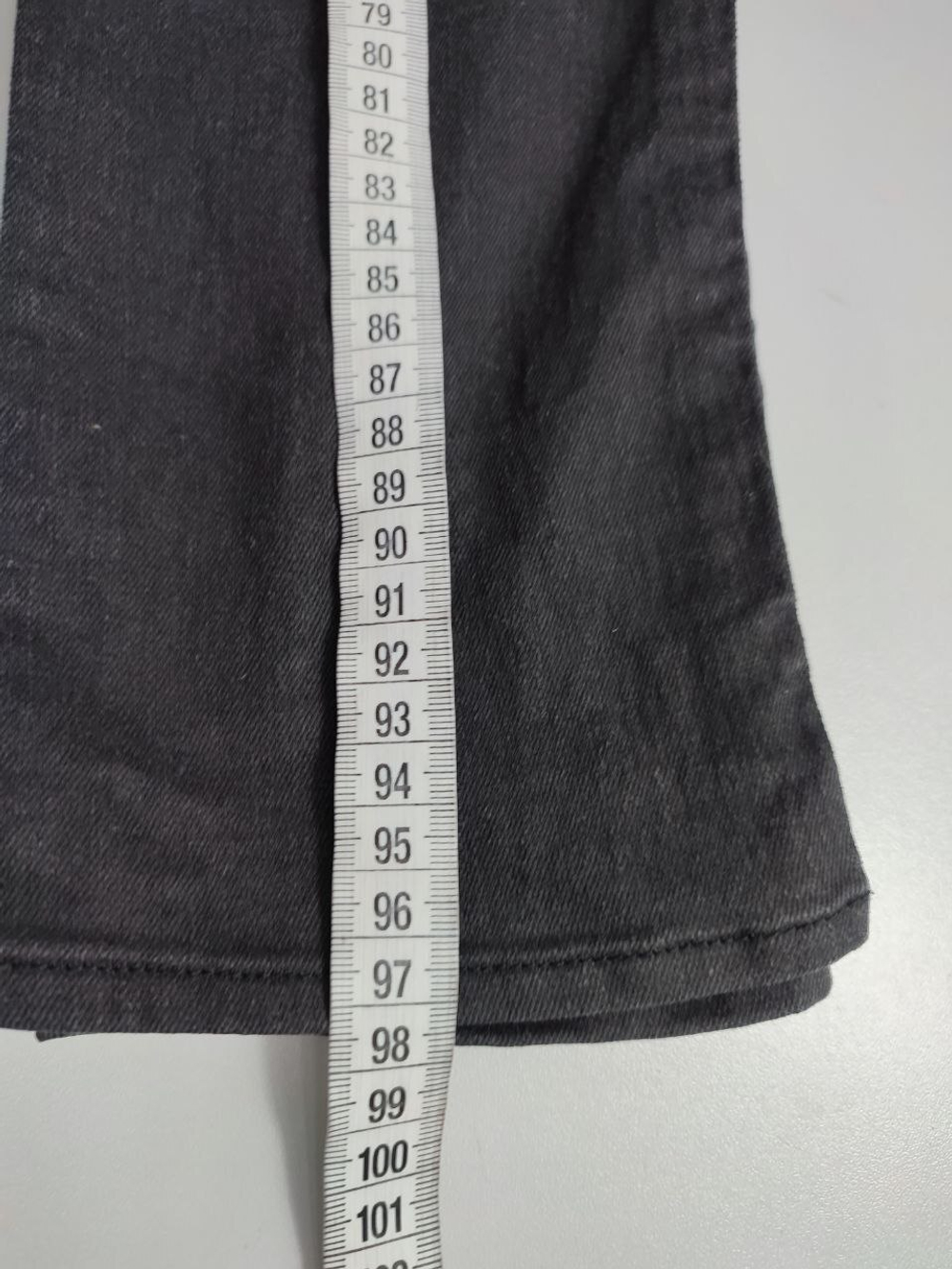 Джинсы темные 40 размер