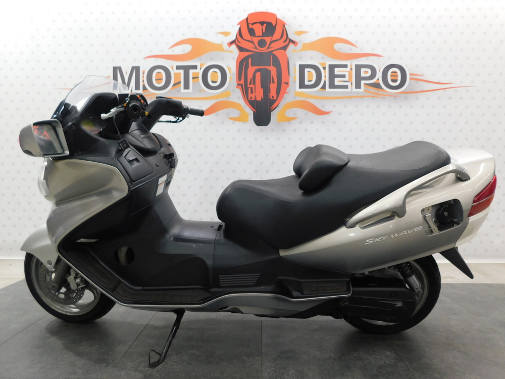Suzuki Skywave 650 , 2002