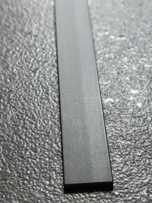 Полоса алюминиевая декоративная 10х1.5мм 2.7м Чёрный матовый