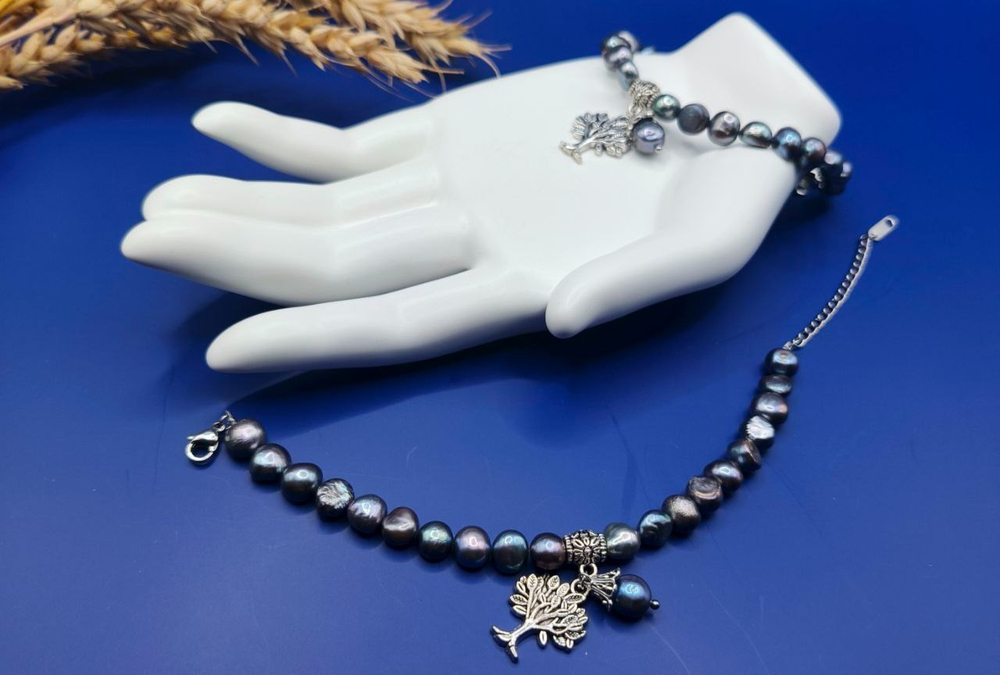 "Браслет" из речного культивированного жемчуга.