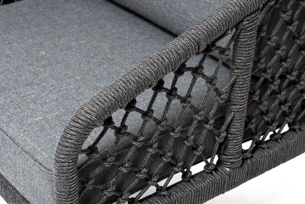 "Канны" диван 2-местный плетеный из роупа (узелки), каркас алюминий темно-серый (RAL7024) муар, роуп темно-серый круглый, ткань темно-серая 027