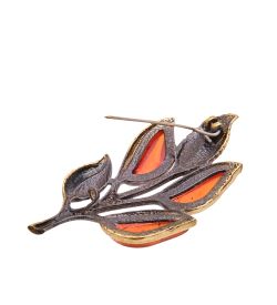 AM-3422 Брошь «Веточка осень» (латунь, янтарь)