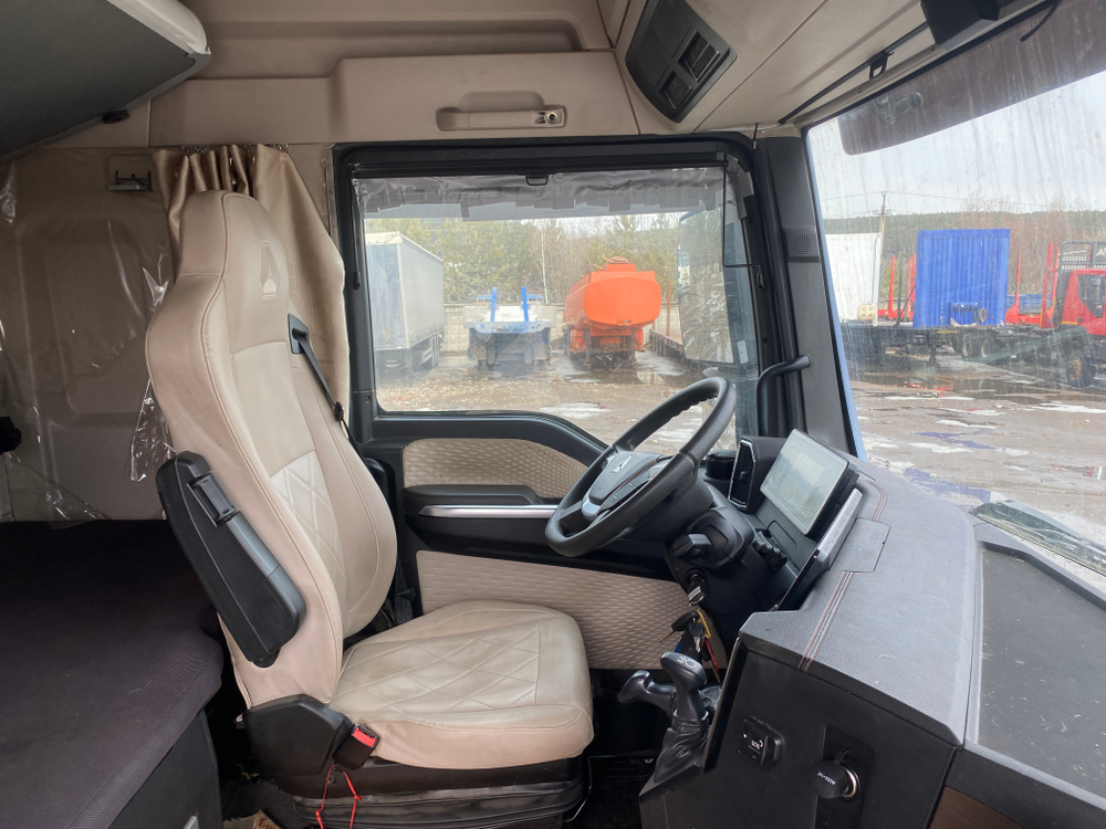 SITRAK C7H MAX 6x4 Седельный тягач ZZ4256V364HE (Дизельный, 12,4 л, 480 л.с., АТ)