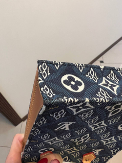 Сумка Louis Vuitton