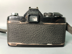 Yashica FX-3 Super + Yashica 50mm 1.9, присутствует плесень.