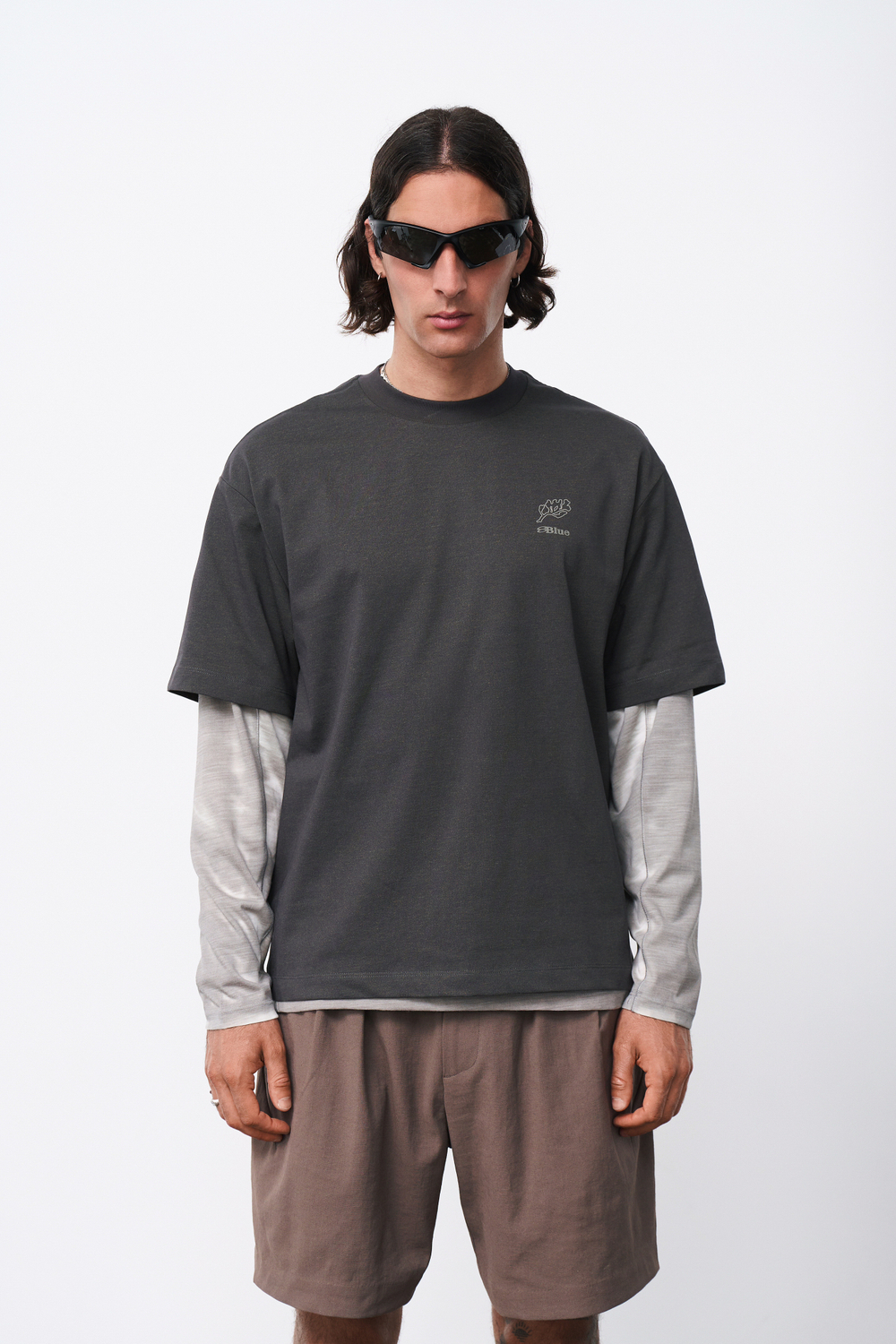 Футболка Blue Monte T-Shirt with Frog, Hand, Tree, and Stone Print "Rock Ash"