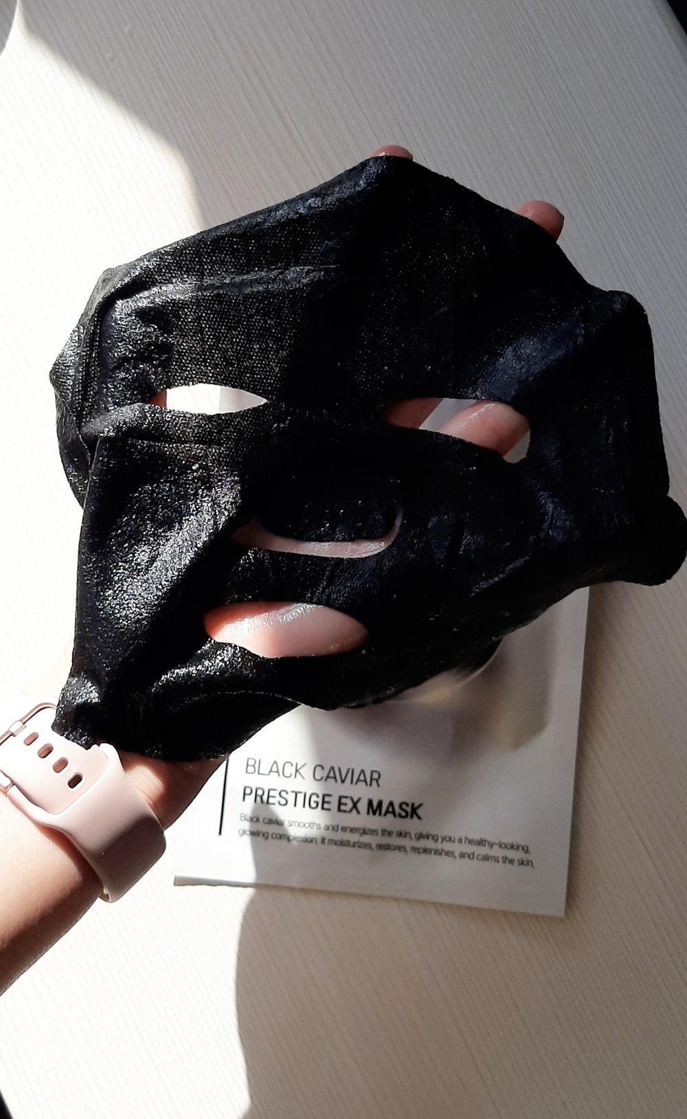 Маска тканевая антивозрастная на основе экстракта черной икры / BLACK CAVIAR PRESTIGE EX MASK Esthetic House, 25 мл