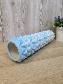 Ролик массажный для йоги и фитнеса 45см бело-голубой