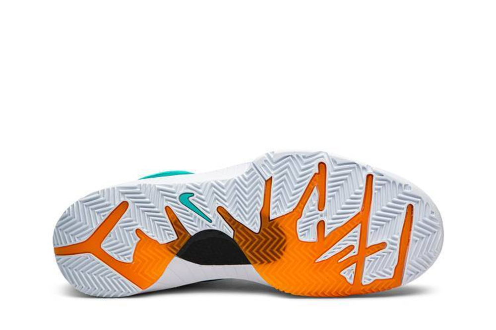 Кроссовки Undefeated X Nike Zoom Kobe 4 Protro Spurs