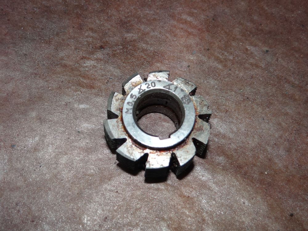 Фреза червячная мелкомодульная М0.5 20° 1°