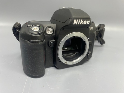 Nikon F80