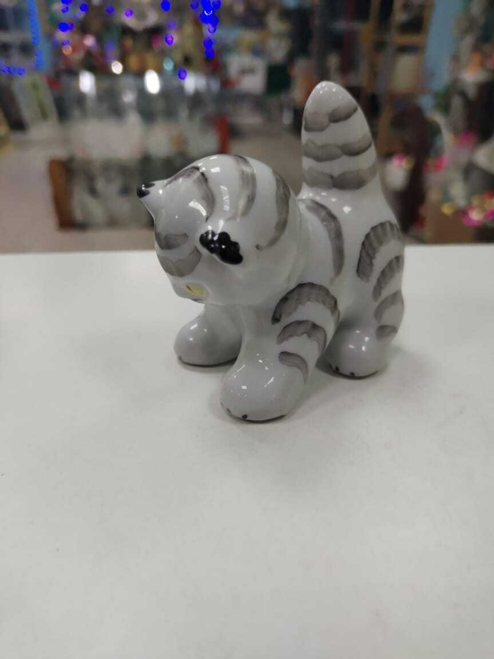 Статуэтка «Котёнок», Вербилки, фарфор, СССР, 1970-е гг.
