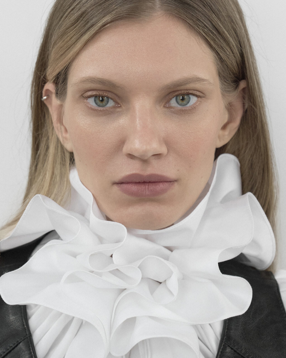 Рубашка белый код