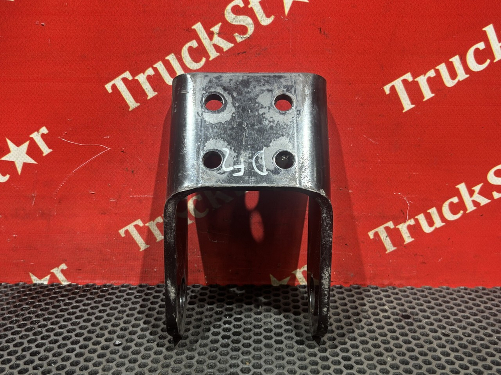 Кронштейн амортизатора заднего 2024г