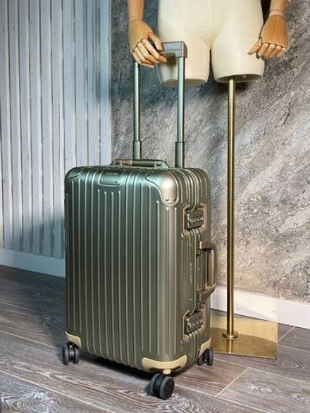 Чемодан Rimowa