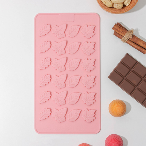 Форма "Листики" 21,2×11,5 см, 24 ячейки