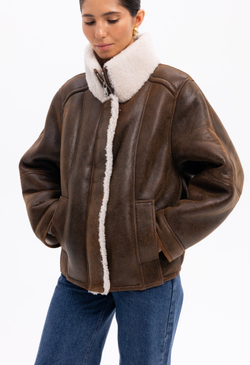 Короткая дубленка с эффектом старения