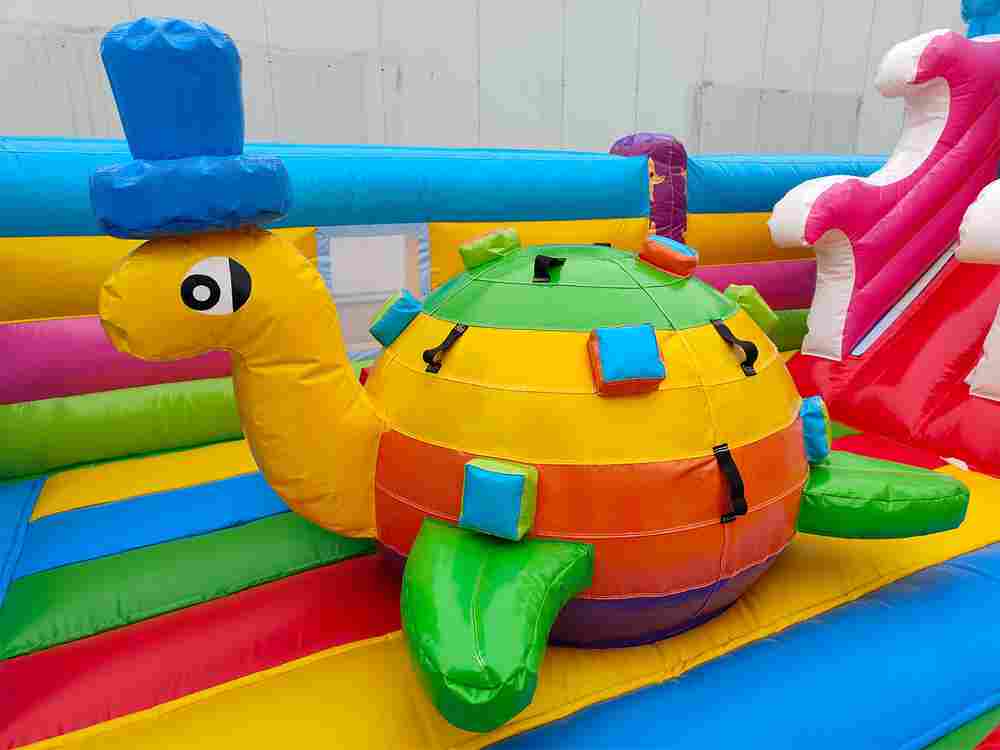 Коммерческий надувной батут «На морском дне 2», 20*10*8,5 м.