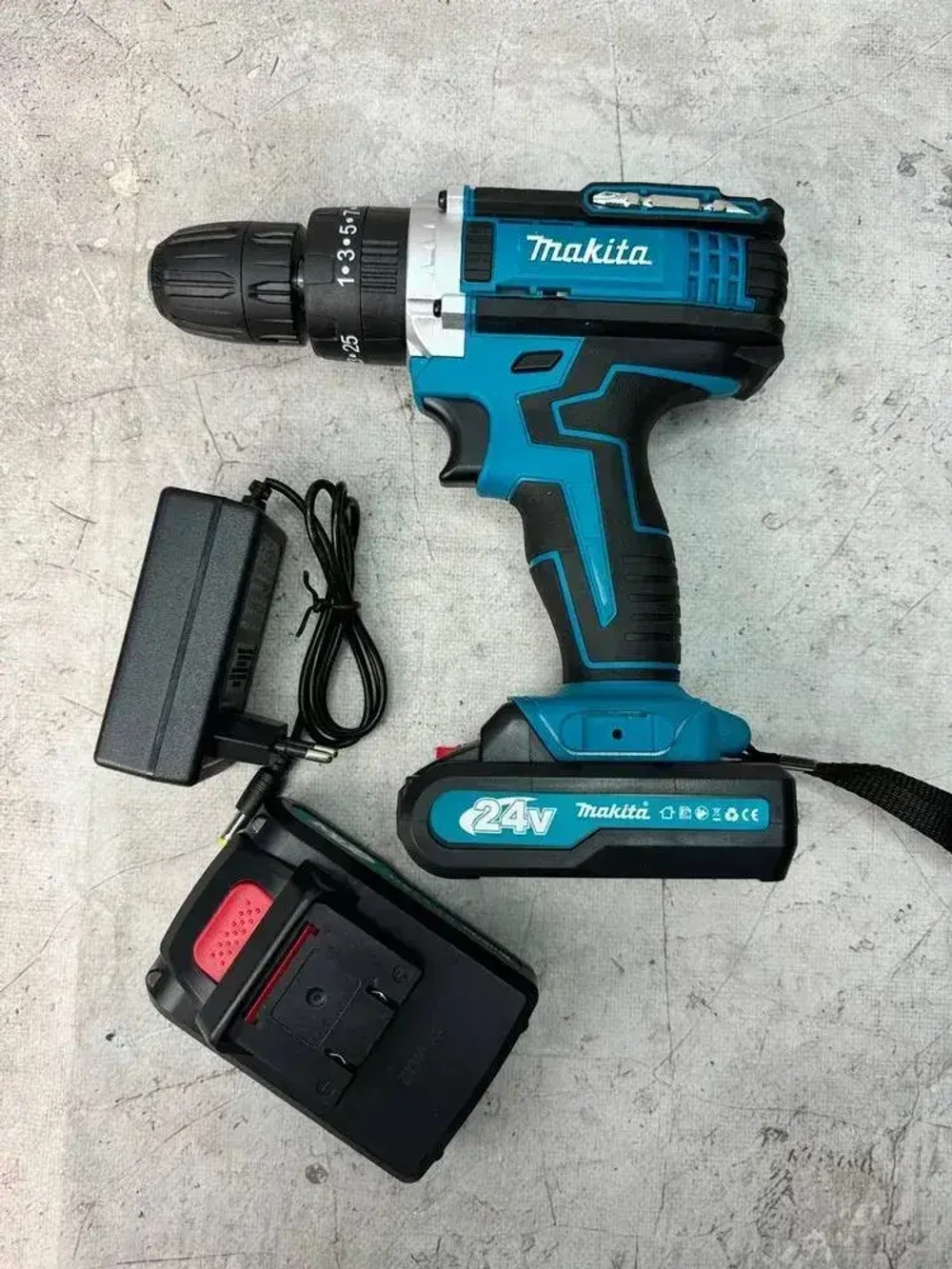 Makita Дрель-шуруповерт, 24 В, 25 Нм, 2 АКБ