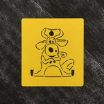 Бык №41 с ёлочной игрушкой на рогах