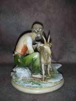 Статуэтка. Фарфор. Сельские заботы. Capodimonte. Италия