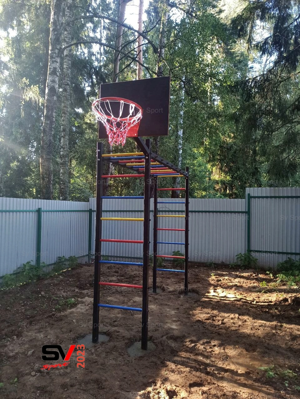 Монтаж уличной шведской стенки Sv Sport Рукоход (4 вертикальных столба)