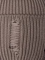 Шапка женская на осень рваная