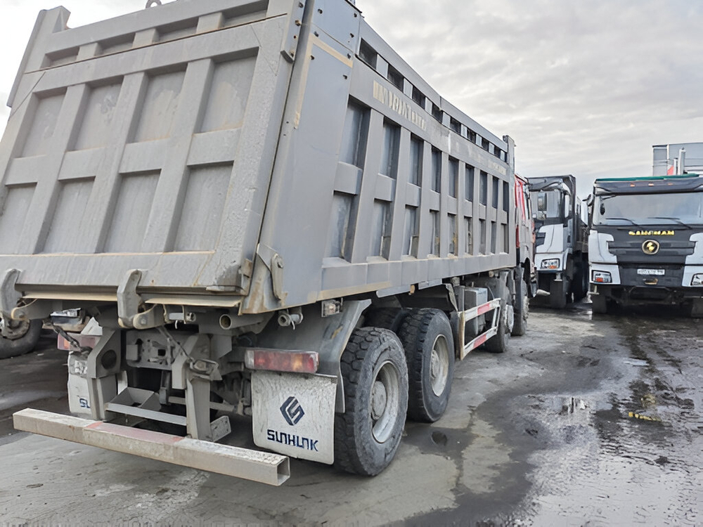 Howo ZZ* 8x4 Самосвал ZZ3407S3867E (Дизель, 9,7 л, 373 л.с, МТ)