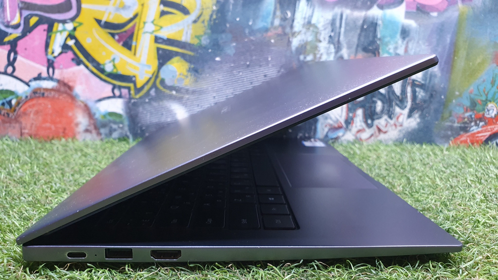 Ноутбук HUAWEI Ryzen 5/8Gb/FHD