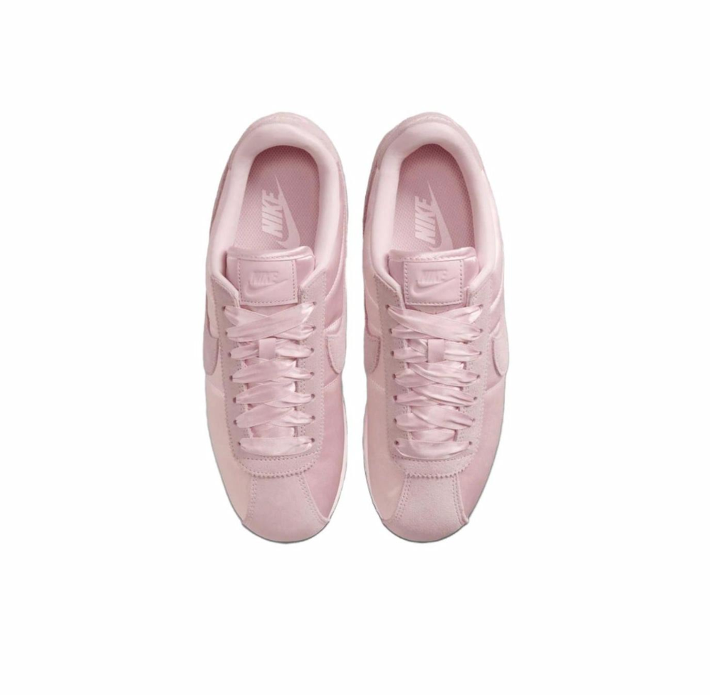 Женские кроссовки Nike Cortez Textile Satin 'Soft Pink' FV5420-600