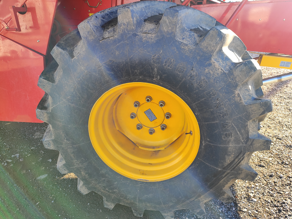 Lovol GK120 Комбайн GK120 (Дизельный, 7,3 л, 219 л.с., МТ)