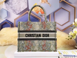 Christian Dior Book Tote 36 cm
