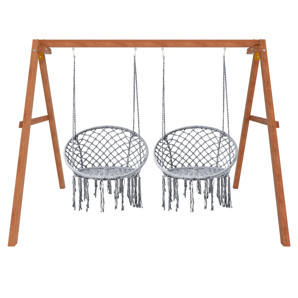 Деревянные качели с подвесными креслами в сером цвете