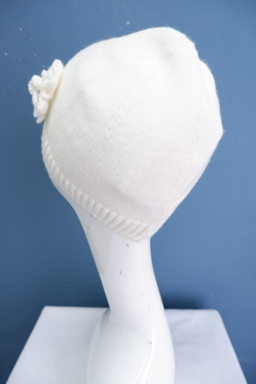 Шапка красивая