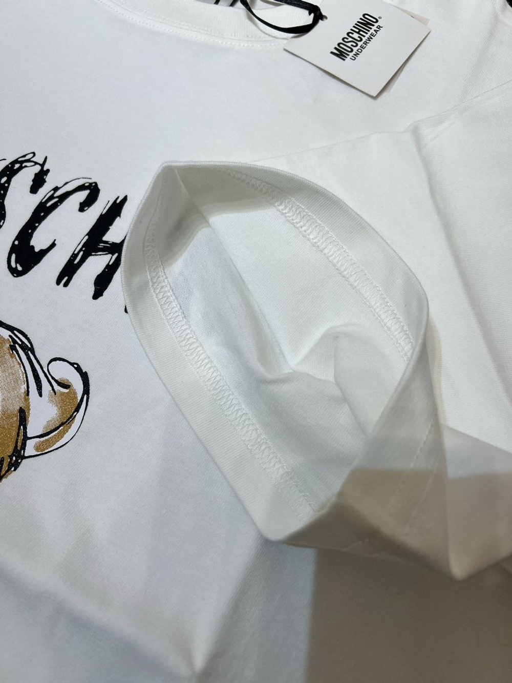 Футболка Moschino