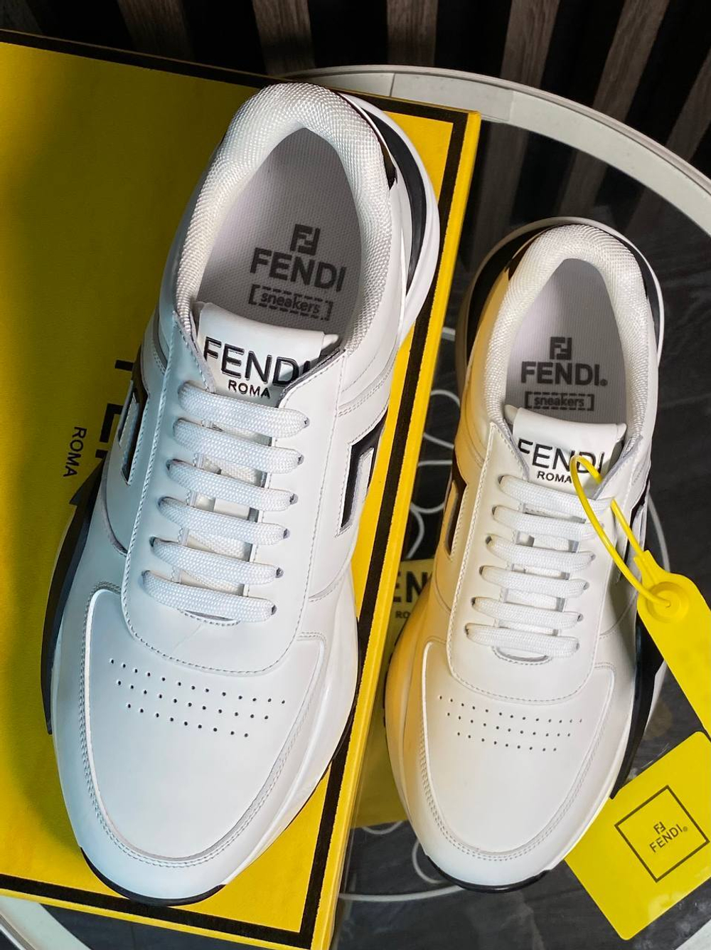 Кроссовки Fendi