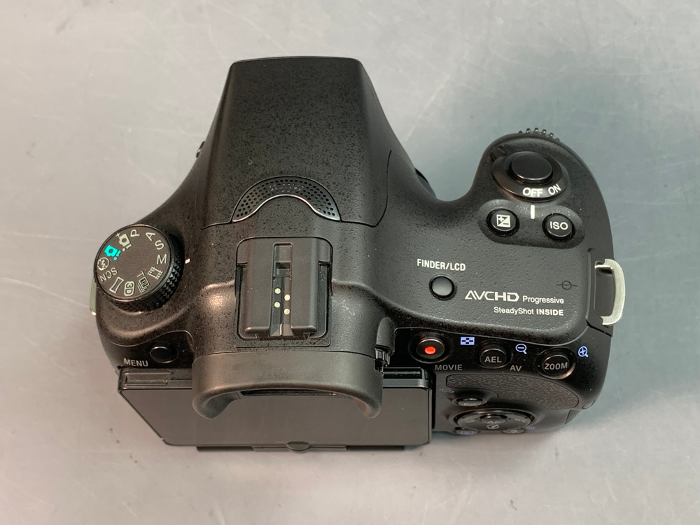 Sony Alpha SLT-A57 Kit 18-55mm 1909 кадров