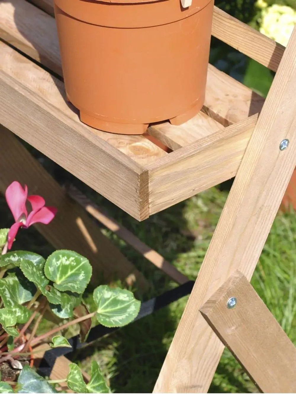 Подставка для цветов напольная 3 полки из массива сосны Флорэль, деревянная этажерка для цветов, разборная, покрытие бейц