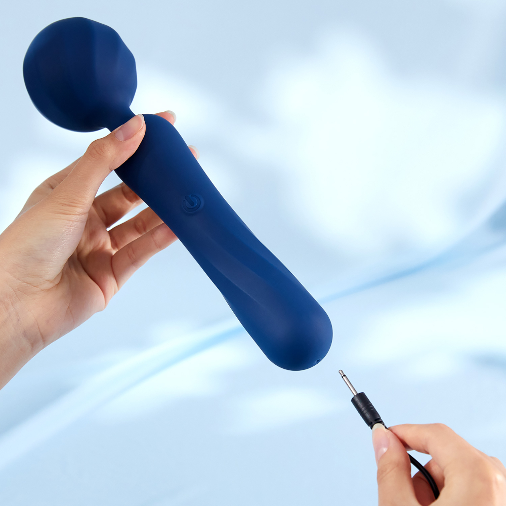 BeYourLover Titan Wand - Вибромассажер