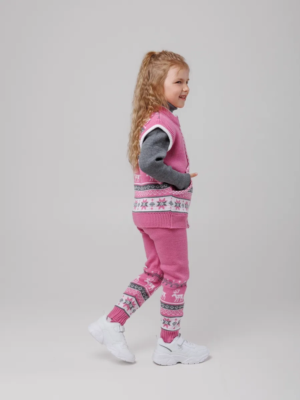 Жилетка вязаная на молнии