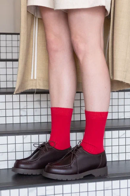 Носки из хлопка красного цвета