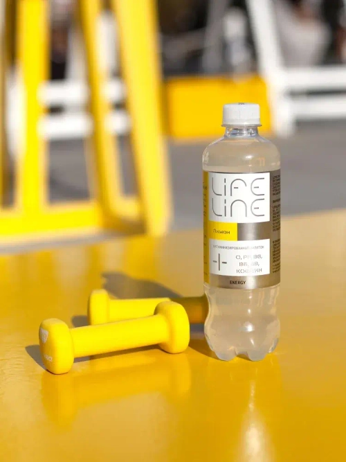 Напиток LifeLine с витаминами, Energy, лимон, без газа 0,5 л