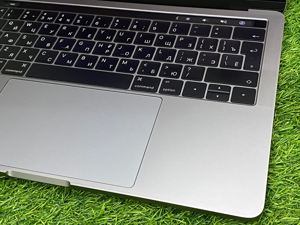 MacBook Pro 13' 2016 Touchbar A1706 MLH12