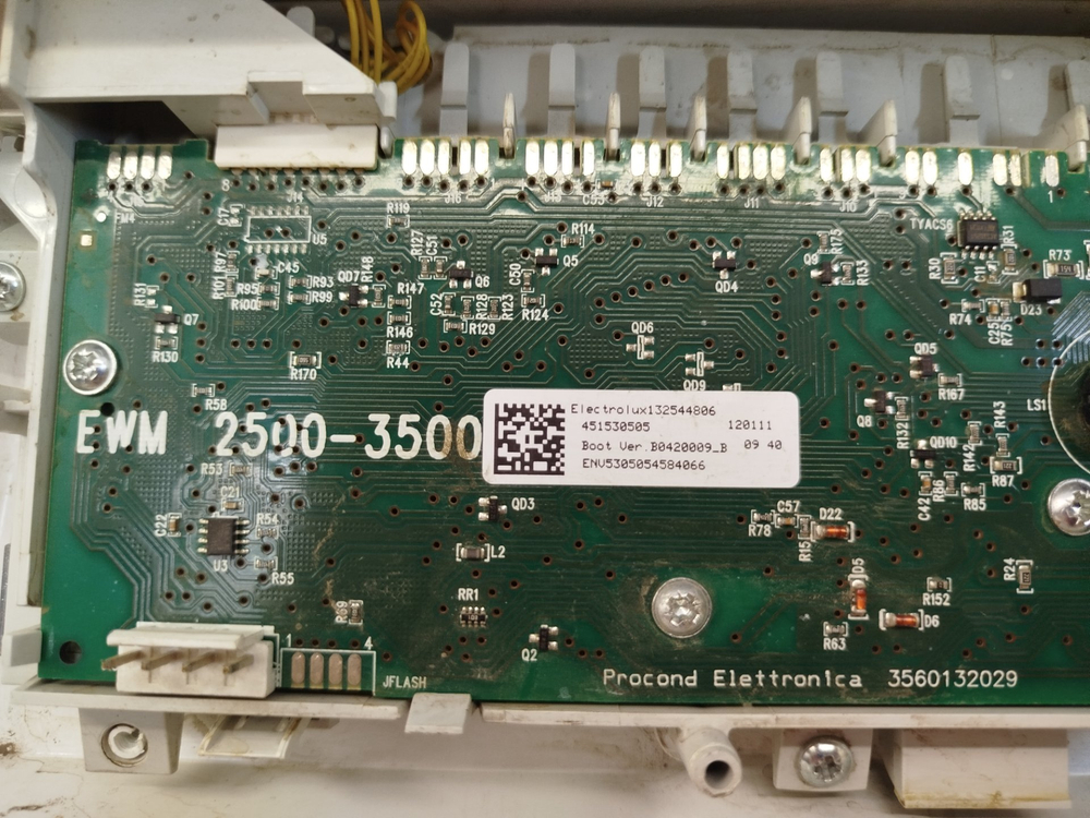 424 Силовой модуль и панель индикации в сборе для стиральной машины Electrolux EWT 136580 W б/у
