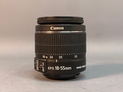 Canon 650D kit 18-55mm 3.5-5.6 IS II 2.400 кадров