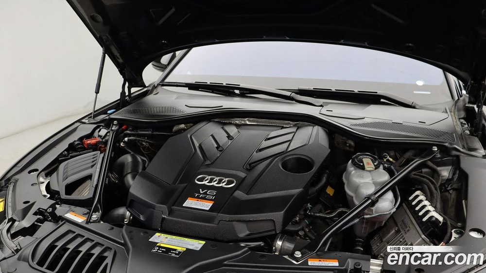 Audi A8 (D5) 55 TFSI Quattro LWB (05.2020)
